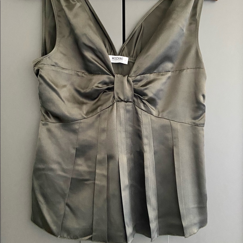 Moschino | Olive Green Top 🫒